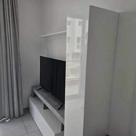One Bedroom *