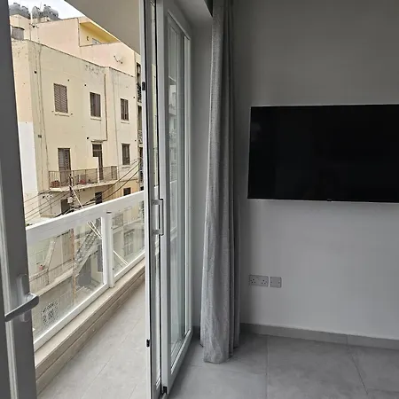 Apartment One Bedroom *